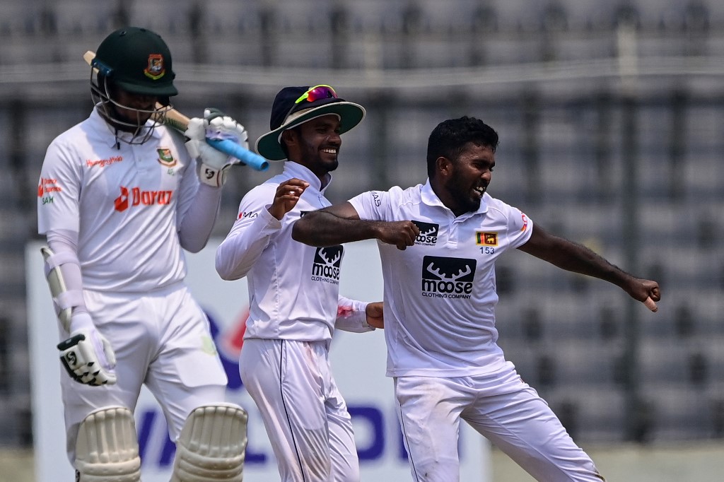 Sri Lanka beat Bangladesh